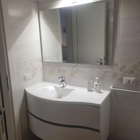 La Casetta Di Ely فندق مبيت وإفطار 4*