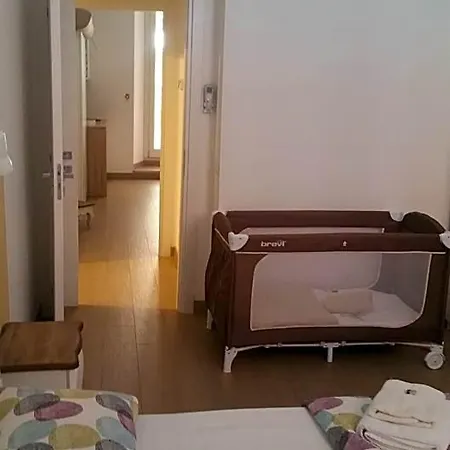 La Casetta Di Ely Bed & Breakfast 4*