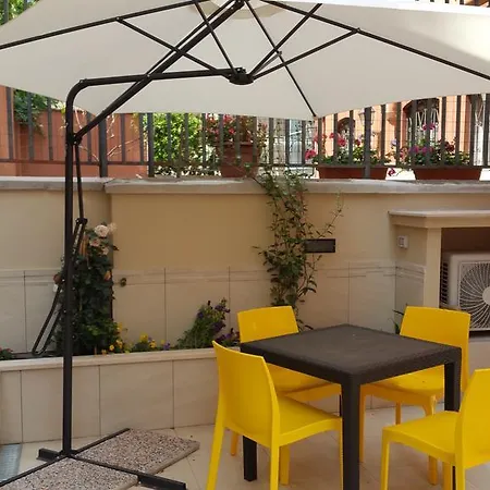 Nocleg ze śniadaniem La Casetta Di Ely Rzym