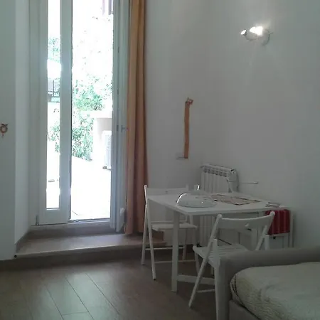 La Casetta Di Ely Nocleg ze śniadaniem Rzym