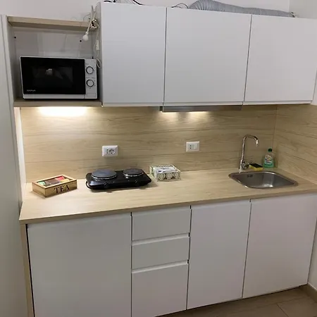 לינה וארוחת בוקר La Casetta Di Ely רומא