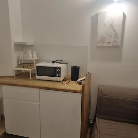 La Casetta Di Ely לינה וארוחת בוקר