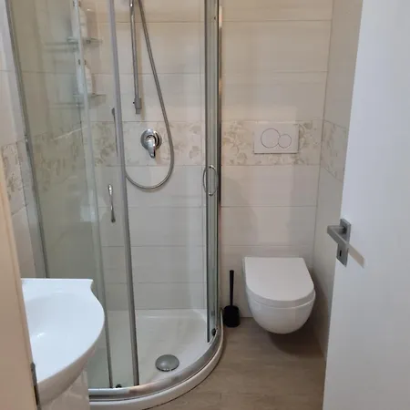 La Casetta Di Ely לינה וארוחת בוקר 4*