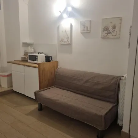 לינה וארוחת בוקר La Casetta Di Ely רומא