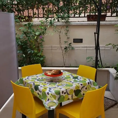 라 카제타 디 엘리 B&B 로마