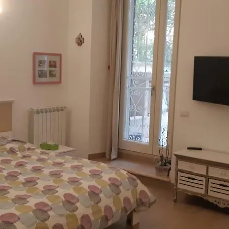 Bed & Breakfast La Casetta Di Ely Rome