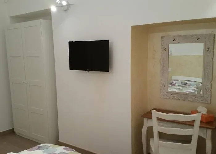 La Casetta Di Ely 4* רומא